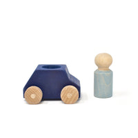 Lubulona Blue Car with Grey Figure