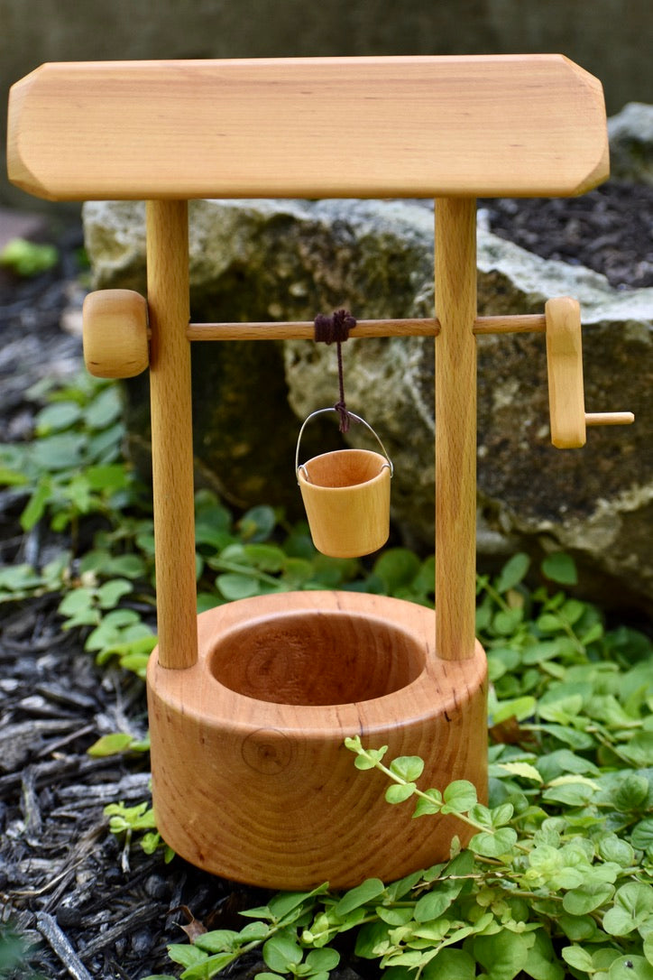 Willi's Holzwerkstatt "Wishing Well"
