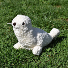 Load image into Gallery viewer, Kallisto Stuffed Animal &quot;Seal&quot; (white)
