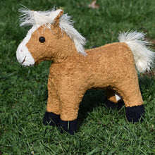 Load image into Gallery viewer, Kallisto Stuffed Animal &quot;Horse&quot;
